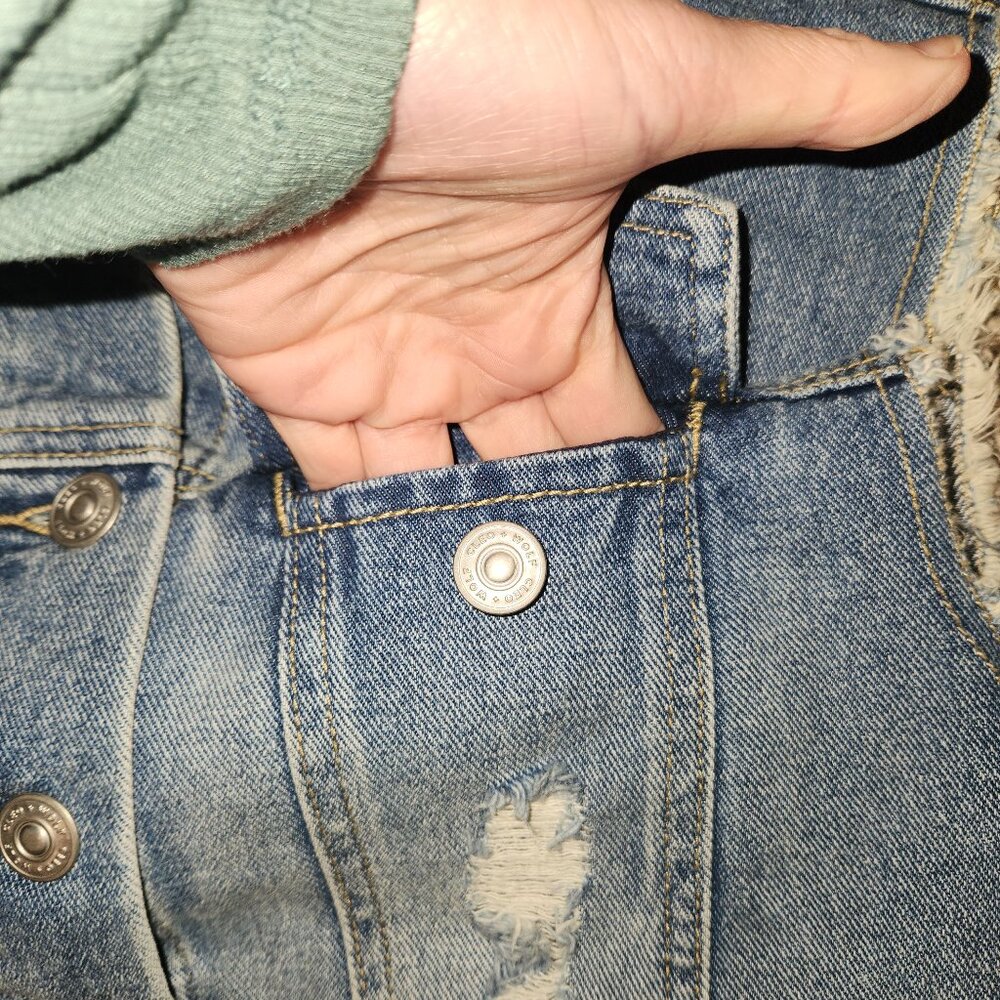 Cleo + Wolf Oversized Embroidered Denim Vest | Medium Wash | Western Boho 🤠 - Picture 13 of 15